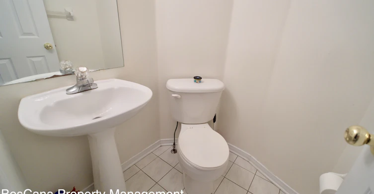 6 Crystal Park Crescent, Ottawa, ON, K2C 3Z8 - 4