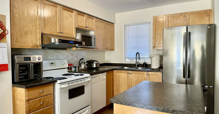 6 Crystal Park Crescent, Ottawa, ON, K2C 3Z8 - 6