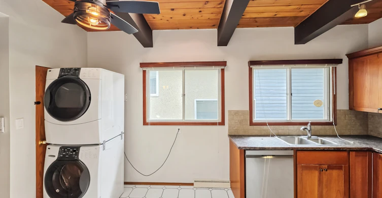 Upper-612 56 Avenue Southwest, Calgary, AB, T2V 0G8 - 13