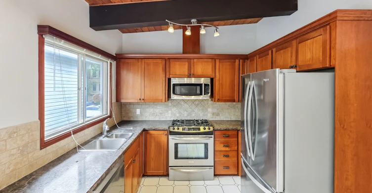 Upper-612 56 Avenue Southwest, Calgary, AB, T2V 0G8 - 11