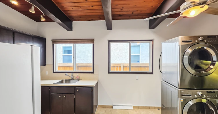 614 56 Avenue Southwest, Calgary, AB, T2V 0G8 - 10