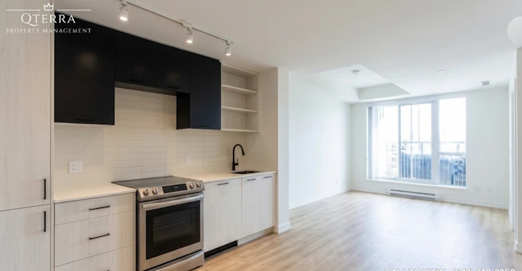 306-2300 Saint Clair Avenue West, Toronto, ON, M6N 0B3