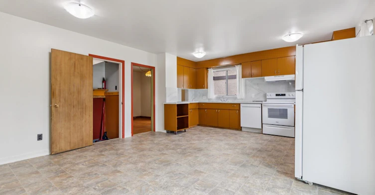11626 77 Avenue Northwest, Edmonton, AB, T6G 0M3 - 44
