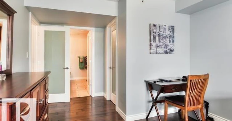 9603 98 Avenue Northwest, Edmonton, AB, T6C 2E2 - 2