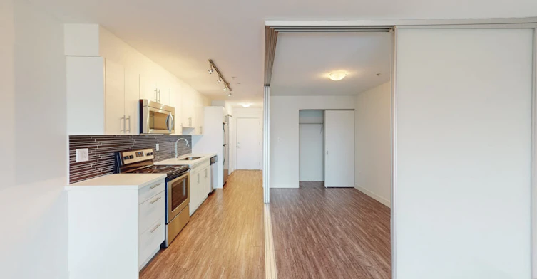 213-2215 East Hastings Street, Vancouver, BC, V5L 1V3 - 3