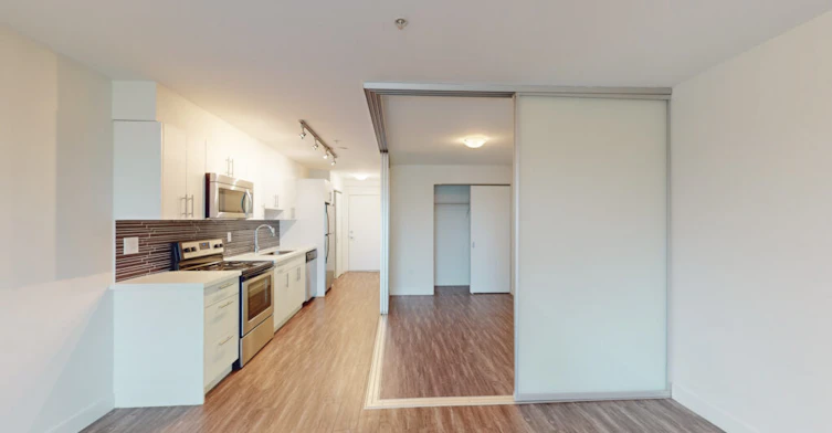 213-2215 East Hastings Street, Vancouver, BC, V5L 1V3 - 4