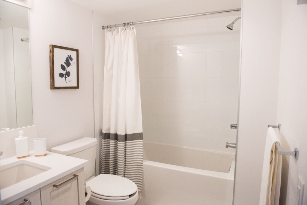 351-706 East 57th Avenue, Vancouver, BC, V5X 0J2 - 8