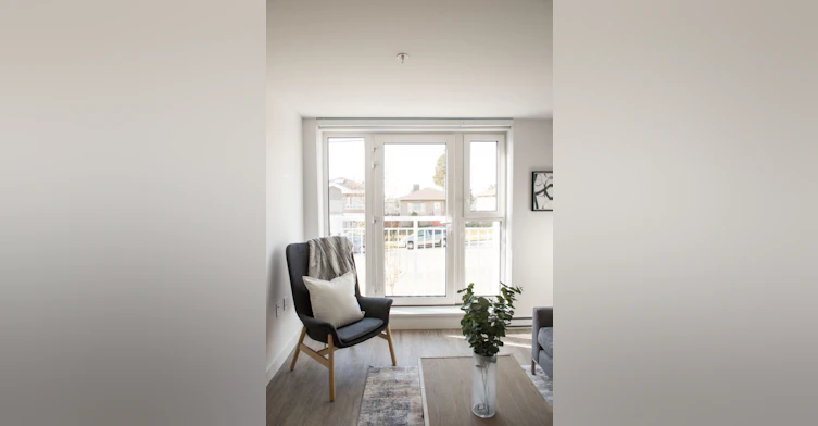 351-706 East 57th Avenue, Vancouver, BC, V5X 0J2 - 5