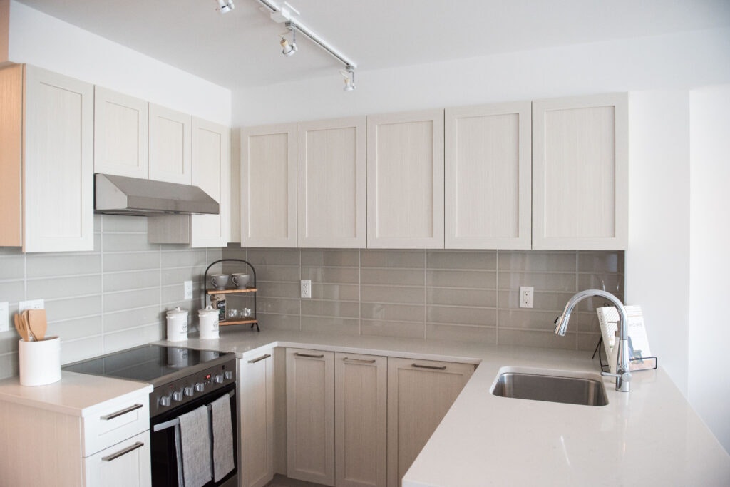 351-706 East 57th Avenue, Vancouver, BC, V5X 0J2 - 7