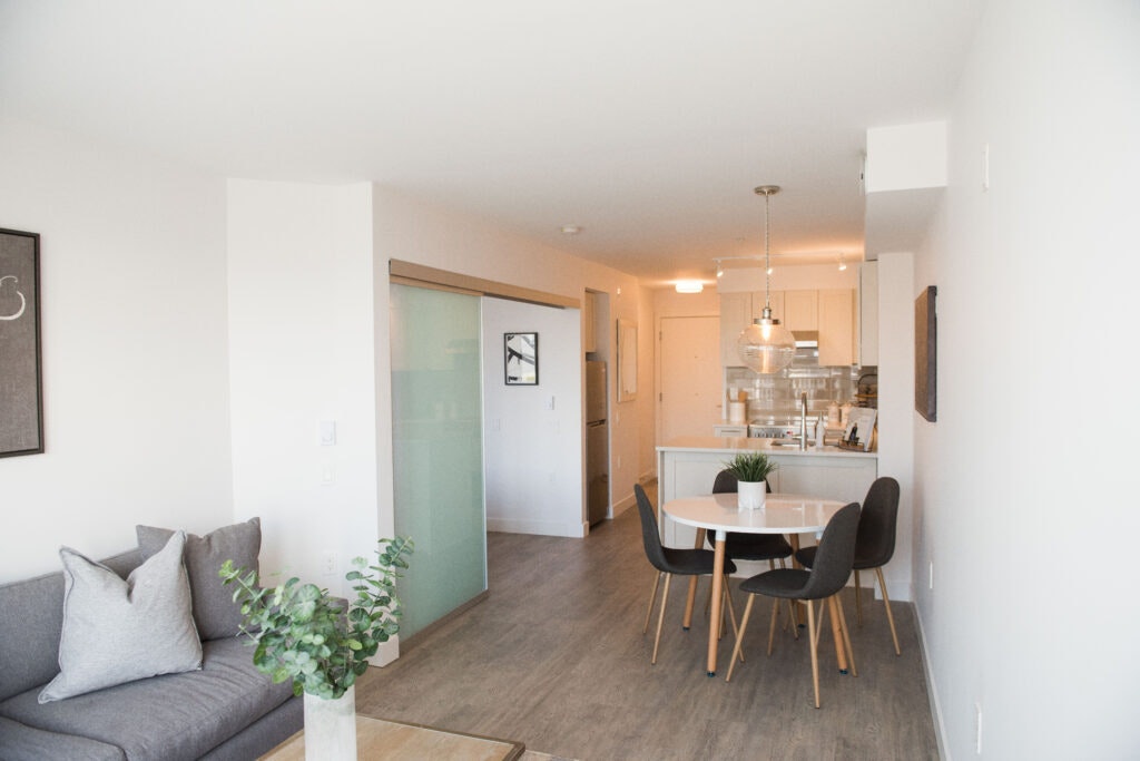 351-706 East 57th Avenue, Vancouver, BC, V5X 0J2 - 3