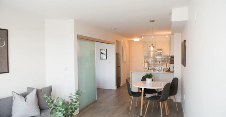 351-706 East 57th Avenue, Vancouver, BC, V5X 0J2 - 3