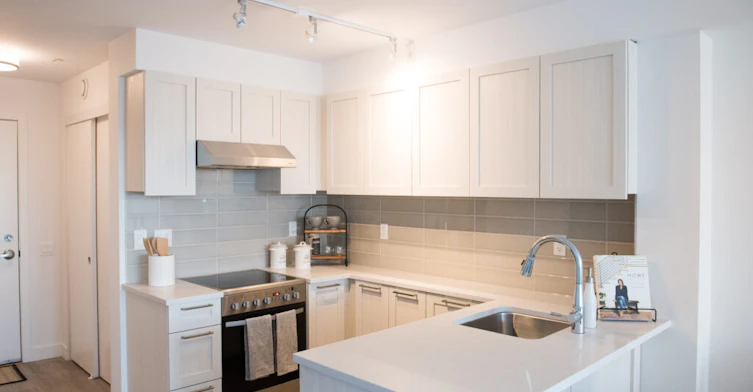260-706 East 57th Avenue, Vancouver, BC, V5X 0J2 - 2