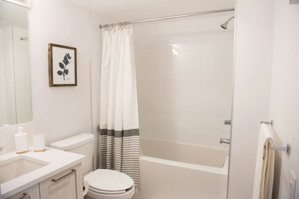 553-706 East 57th Avenue, Vancouver, BC, V5X 0J2 - 4