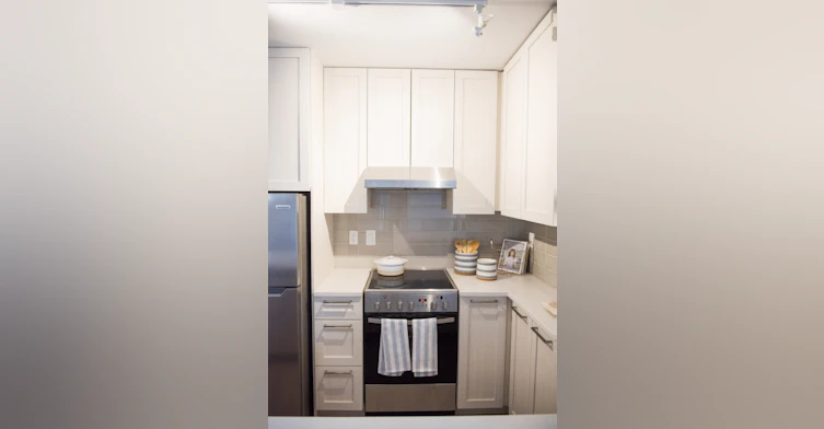 553-706 East 57th Avenue, Vancouver, BC, V5X 0J2 - 2
