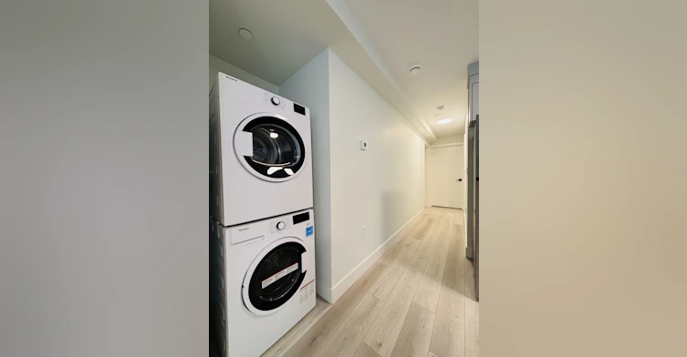 2-5561 Lancaster Street, Vancouver, BC, V5R 4A6 - 10