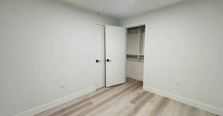 2-5561 Lancaster Street, Vancouver, BC, V5R 4A6 - 11