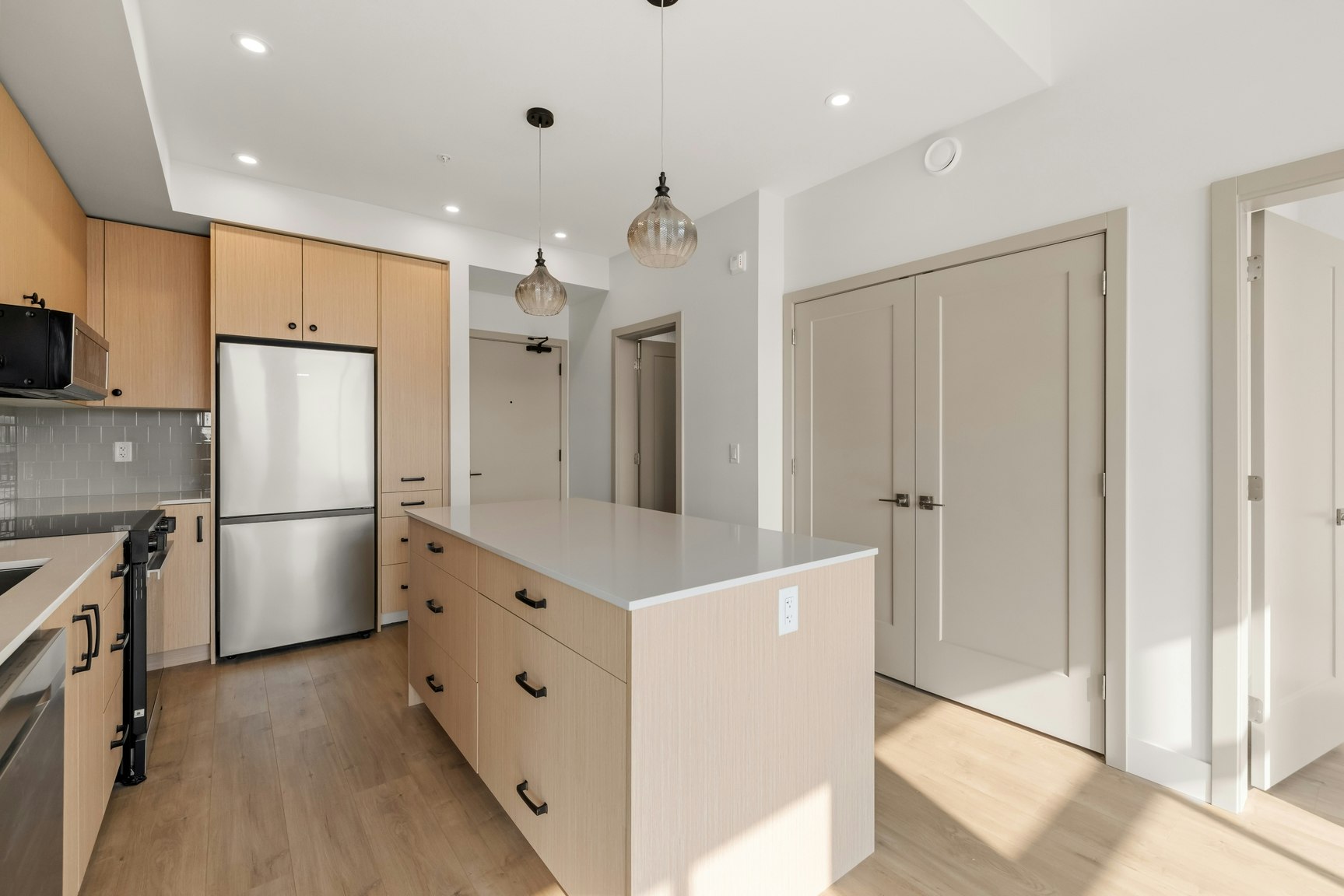 32528 Simon Avenue, Abbotsford, BC, V2T 4W6 - 4