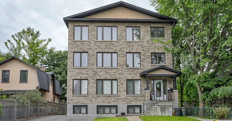 4-123 Queen Mary Street, Ottawa, ON, K1K 1X4