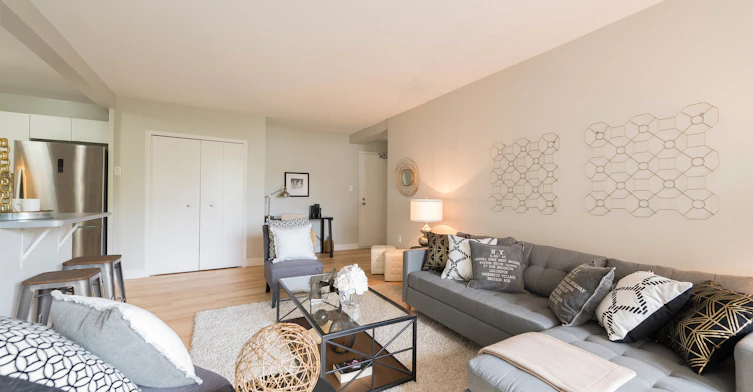 FEED-75 Stewart Street, Oakville, ON, L6K 1X6 - 4