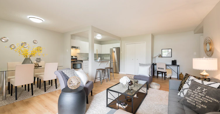 FEED-75 Stewart Street, Oakville, ON, L6K 1X6 - 2