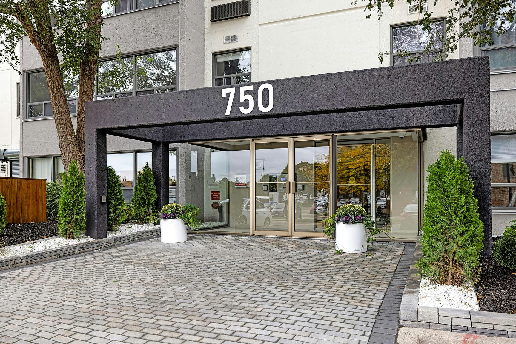 FEED-750 Wonderland Road South, London, ON, N6K 4K4 - 15