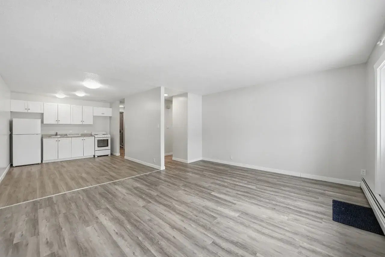 2-217 8th Street E, Prince Albert, SK, S6V 0V9 - 2