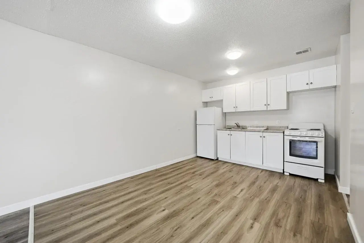 2-217 8th Street E, Prince Albert, SK, S6V 0V9 - 5