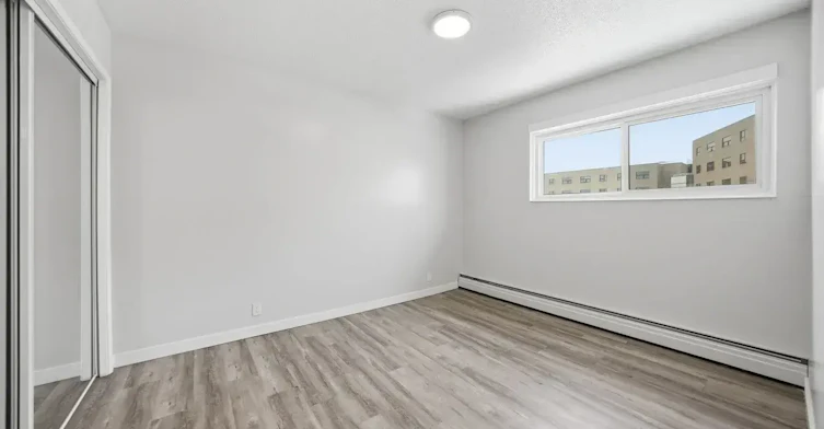 2-217 8th Street E, Prince Albert, SK, S6V 0V9 - 8