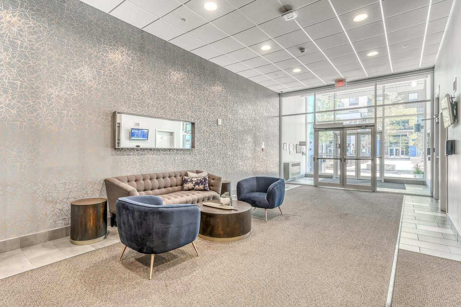 8520 Jasper Avenue, Edmonton, AB, T5H 3S4 - 14