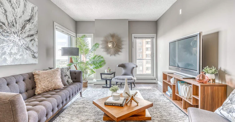 8520 Jasper Avenue, Edmonton, AB, T5H 3S4 - 5