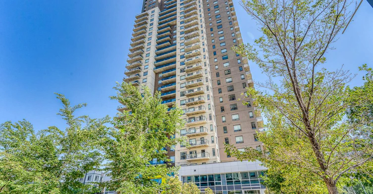 8520 Jasper Avenue, Edmonton, AB, T5H 3S4 - 22