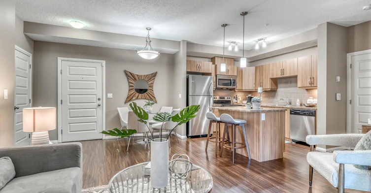 FEED-8515 106a Avenue Northwest, Edmonton, AB, T5H 0K7 - 4