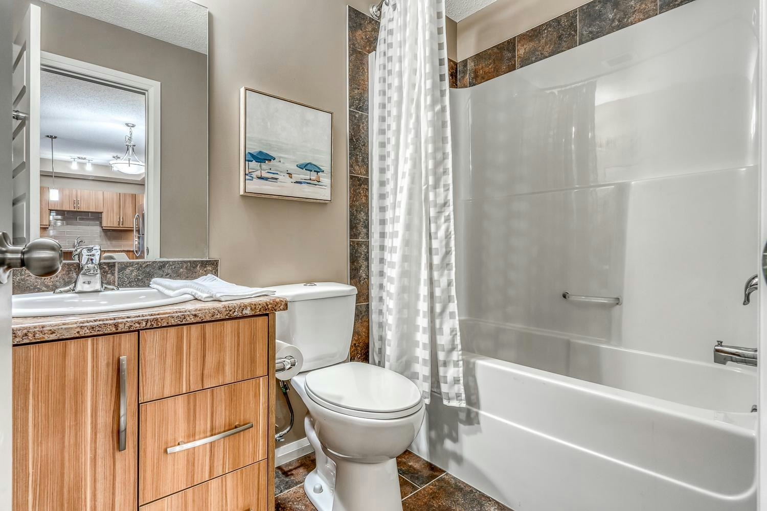 FEED-8515 106a Avenue Northwest, Edmonton, AB, T5H 0K7 - 13