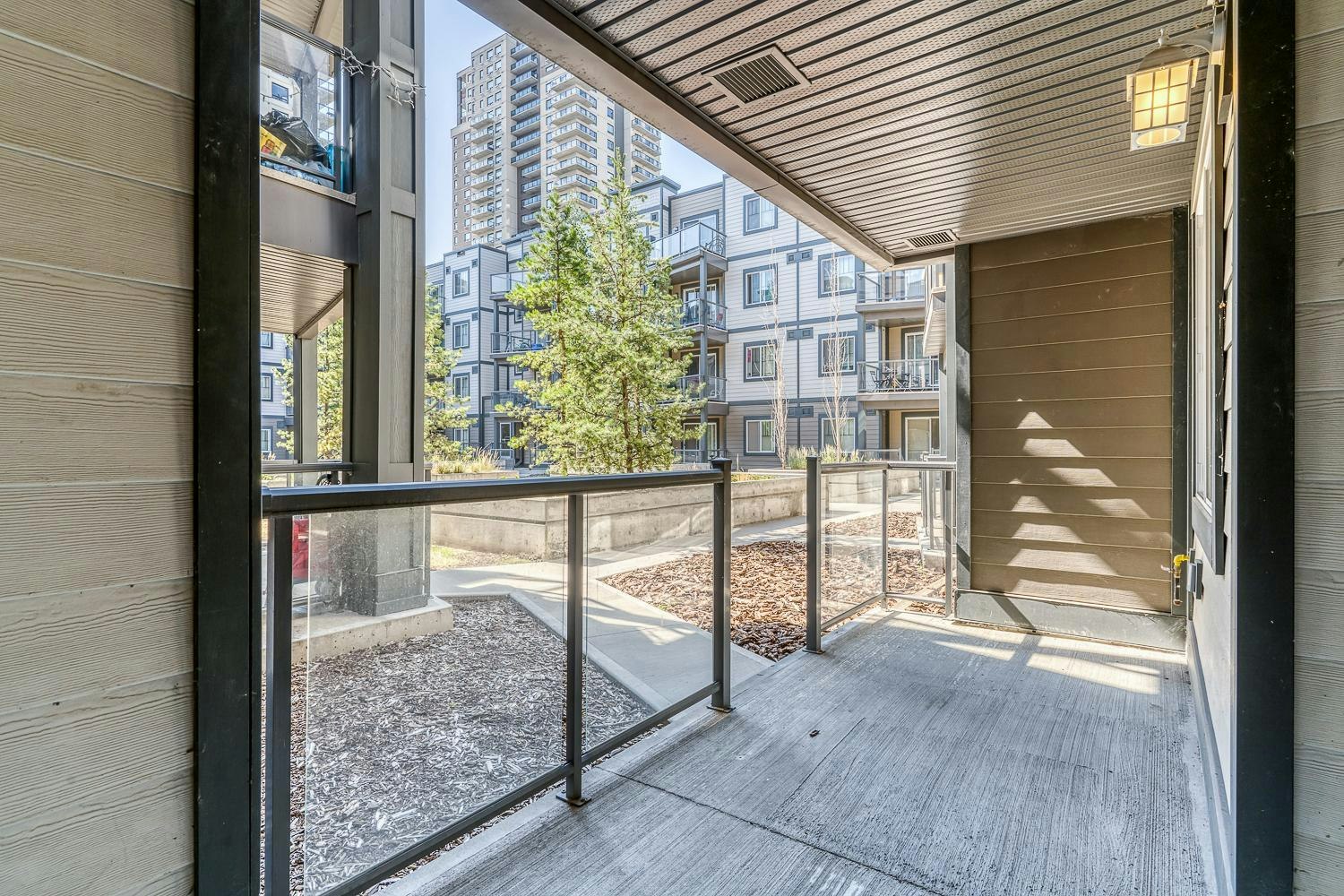 FEED-8515 106a Avenue Northwest, Edmonton, AB, T5H 0K7 - 16
