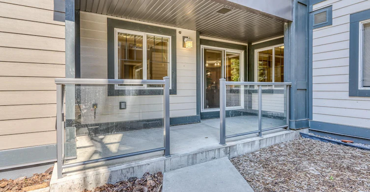 8515 106a Avenue Northwest, Edmonton, AB, T5H 0K7 - 15
