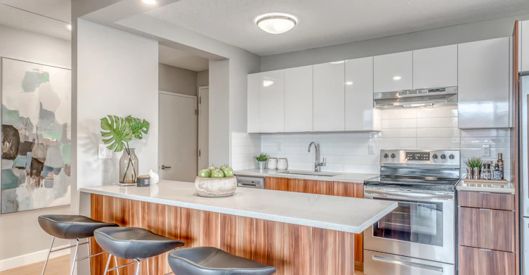 930 15 Avenue Southwest, Calgary, AB, T2R 0S4
