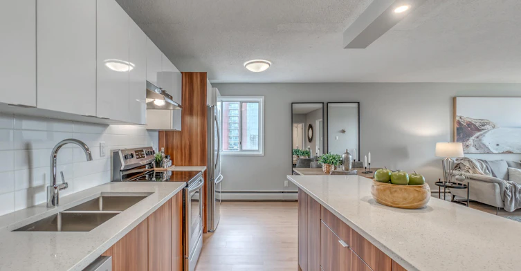 930 15 Avenue Southwest, Calgary, AB, T2R 0S4 - 4