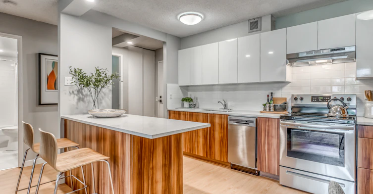 1122 15 Avenue Southwest, Calgary, AB, T2R 1K5
