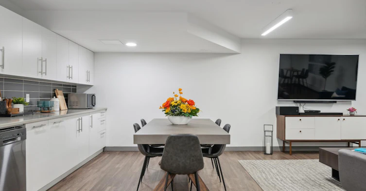 1122 15 Avenue Southwest, Calgary, AB, T2R 1K5 - 11