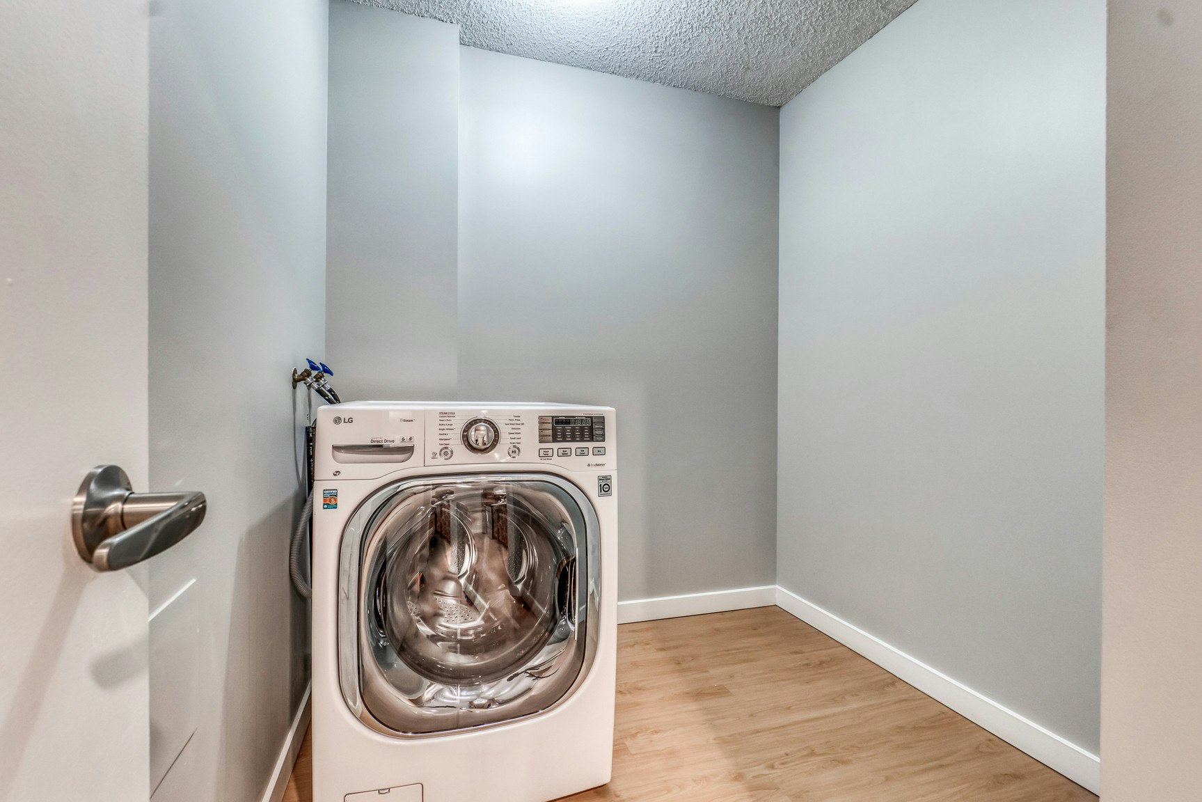 1122 15 Avenue Southwest, Calgary, AB, T2R 1K5 - 11