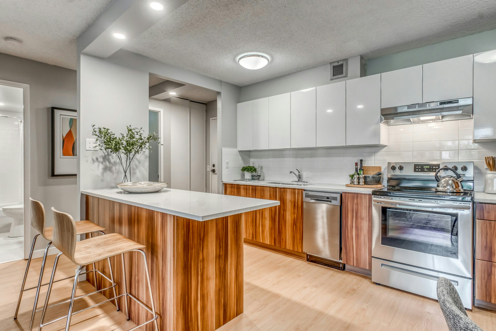 1122 15 Avenue Southwest, Calgary, AB, T2R 1K5 - 4