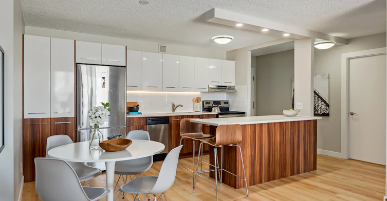 1122 15 Avenue Southwest, Calgary, AB, T2R 1K5
