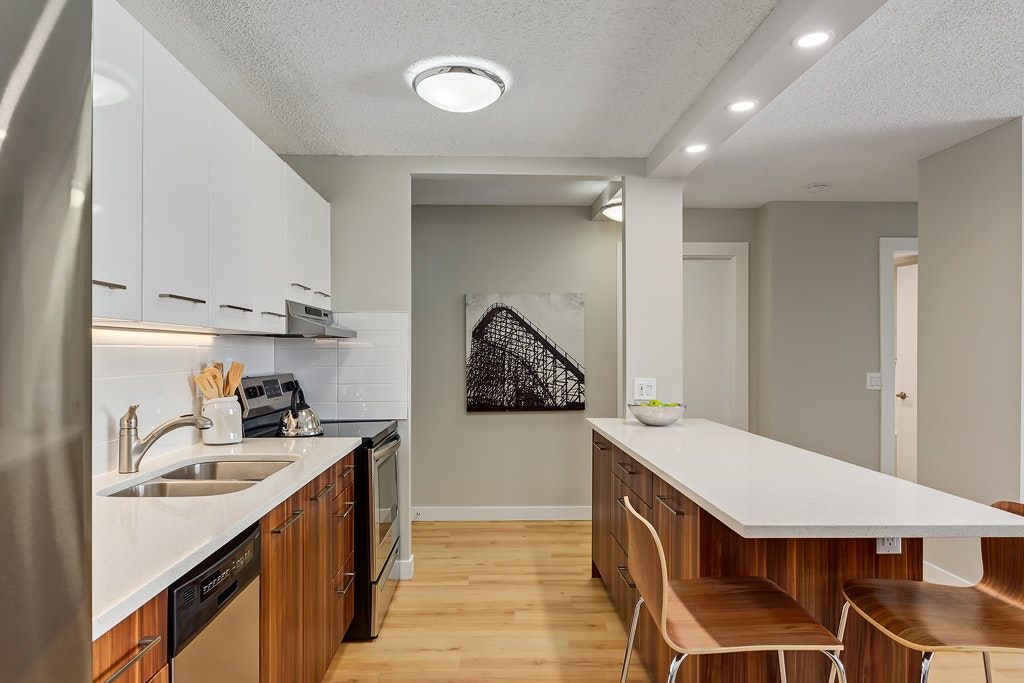 1122 15 Avenue Southwest, Calgary, AB, T2R 1K5 - 3