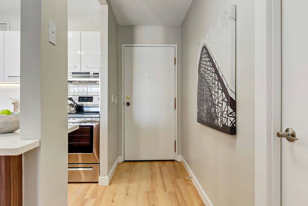 1122 15 Avenue Southwest, Calgary, AB, T2R 1K5 - 6