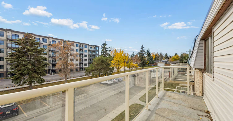 742 Kingsmere Crescent Southwest, Calgary, AB, T2V 2H8 - 10