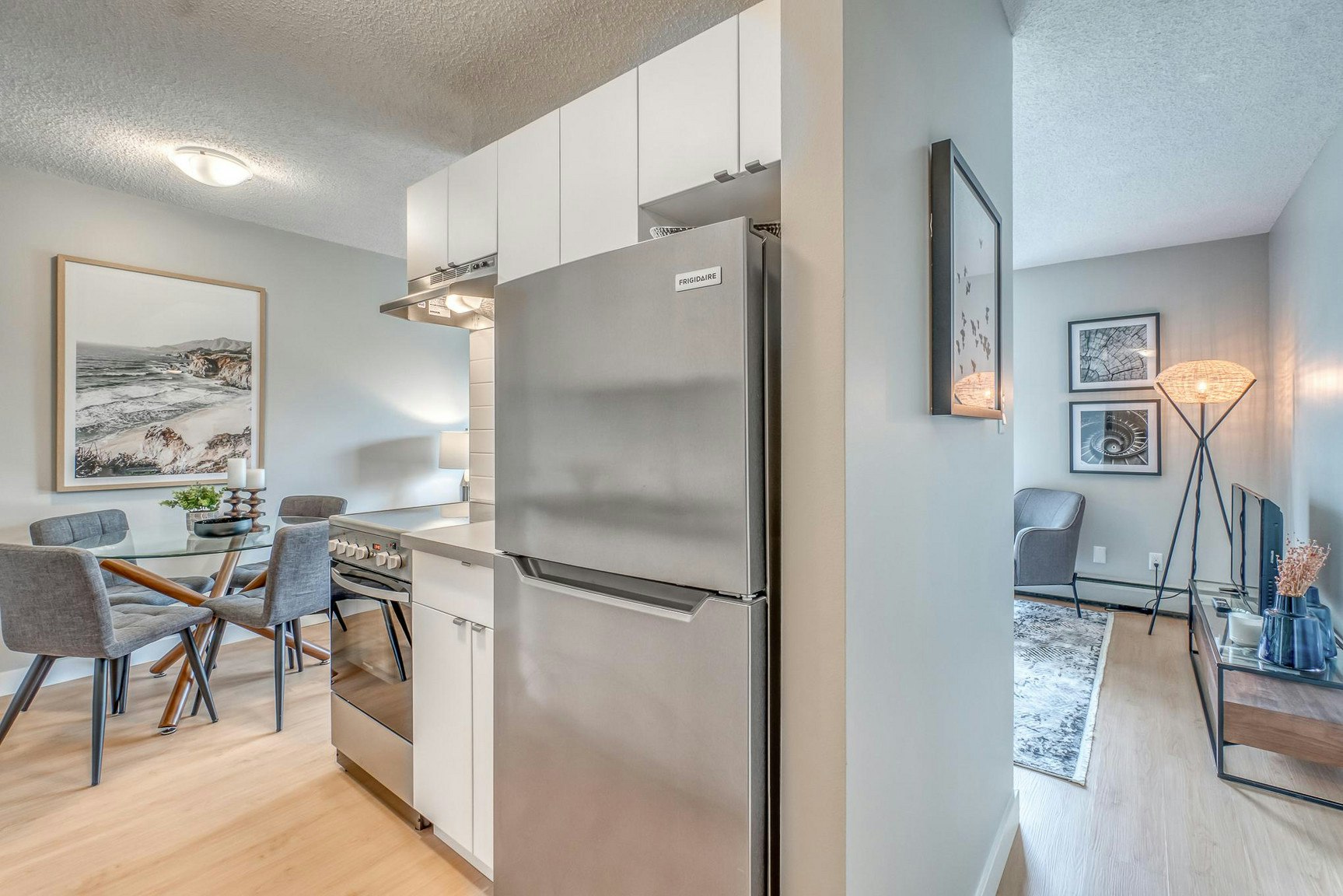 742 Kingsmere Crescent Southwest, Calgary, AB, T2V 2H8 - 4
