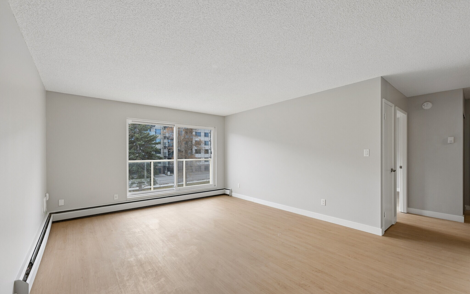 742 Kingsmere Crescent Southwest, Calgary, AB, T2V 2H8 - 6