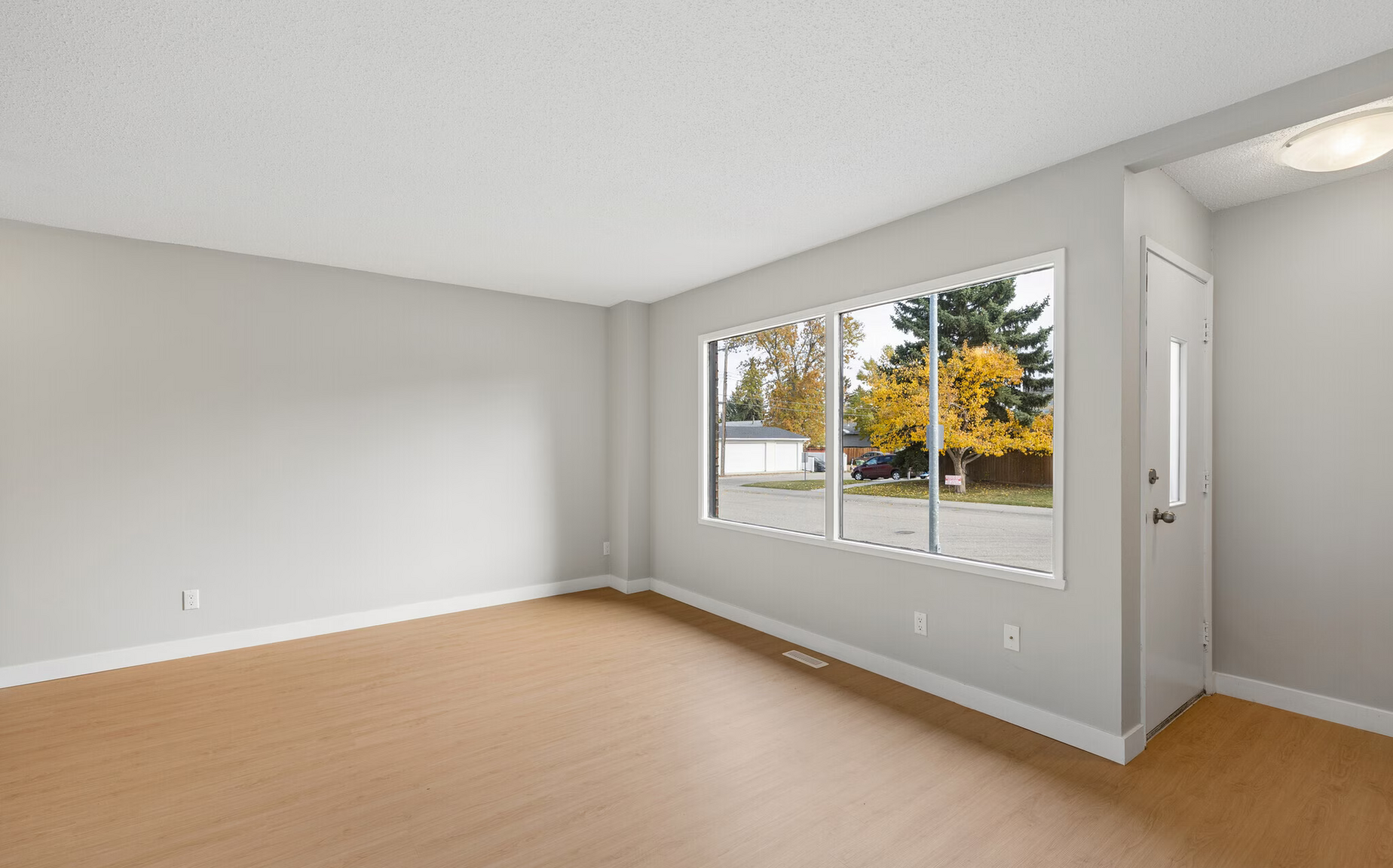 742 Kingsmere Crescent Southwest, Calgary, AB, T2V 2H8 - 5