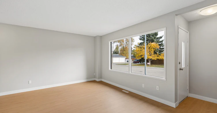 742 Kingsmere Crescent Southwest, Calgary, AB, T2V 2H8 - 5