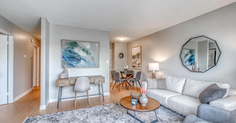 FEED-742 Kingsmere Crescent Southwest, Calgary, AB, T2V 2H8 - 7